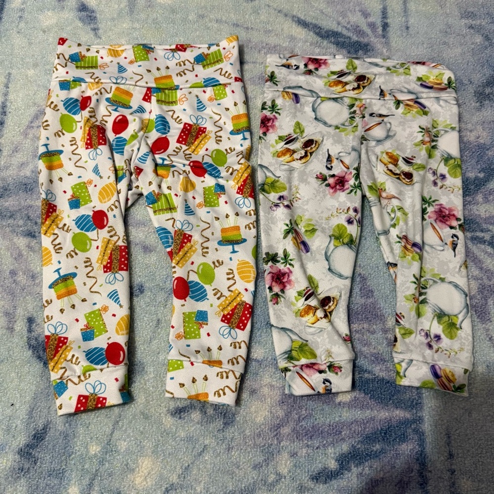 Set of Two Bumblito leggings Medium 6-24M Tea Party and Birthday Party